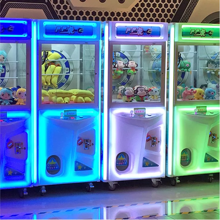 Claw Machine - Plush Toy Crane Machine