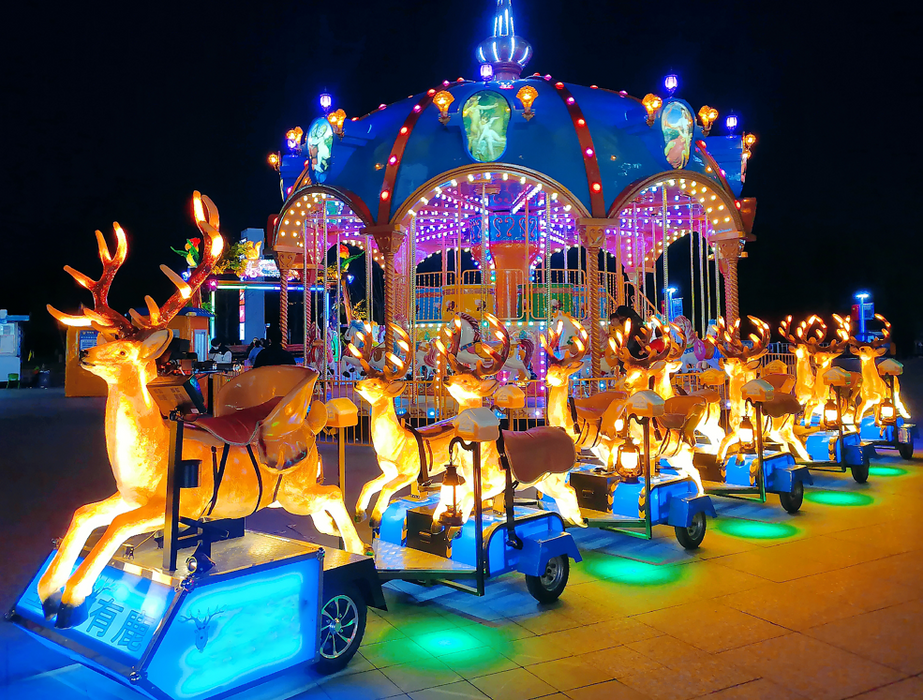 Amusement Park Rides - Christmas Trackless Train